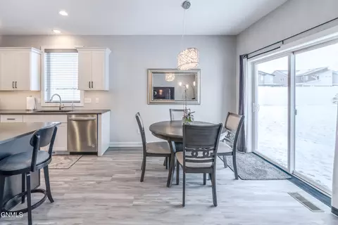 Dining - 5602 Titanium Dr, Bismarck, ND 58503 photo 2 of 2