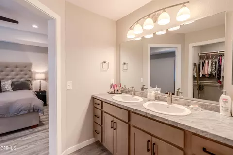 Bath - 5602 Titanium Dr, Bismarck, ND 58503 photo 7 of 12