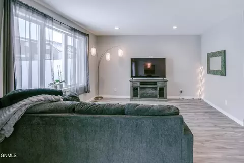 Living - 5602 Titanium Dr, Bismarck, ND 58503 photo 1 of 1