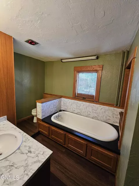 Bath - 413 E B Ave E, Bismarck, ND 58501 photo 1 of 1
