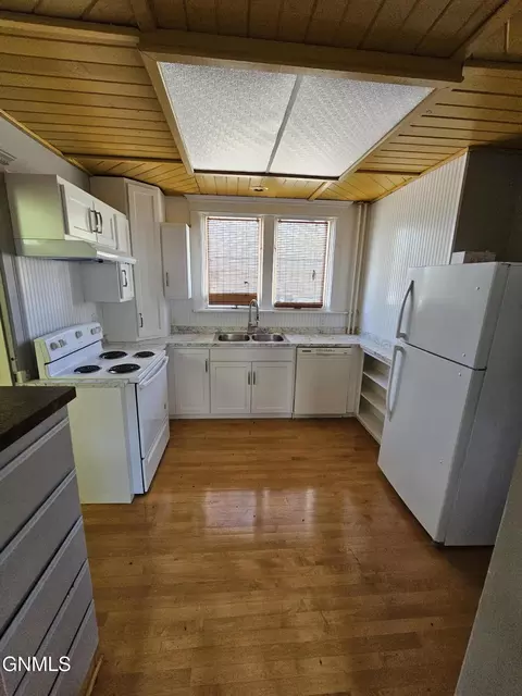 Kitchen - 413 E B Ave E, Bismarck, ND 58501 photo 1 of 1