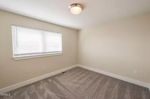 Bedroom - 2725 28th St W, Williston, ND 58801 photo 2 of 5