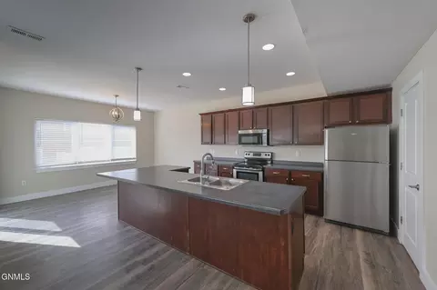 Kitchen - 2725 28th St W, Williston, ND 58801 photo 1 of 3