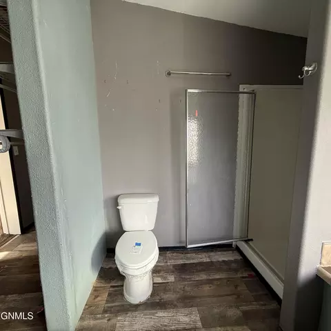 Bath - 13836 Stanley St NW, Williston, ND 58801 photo 3 of 4