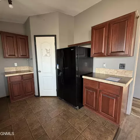 Kitchen - 13836 Stanley St NW, Williston, ND 58801 photo 3 of 3