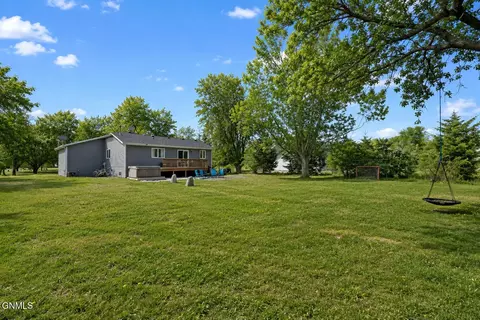 Exterior - 5800 Lariat Loop, Bismarck, ND 58503 photo 2 of 2