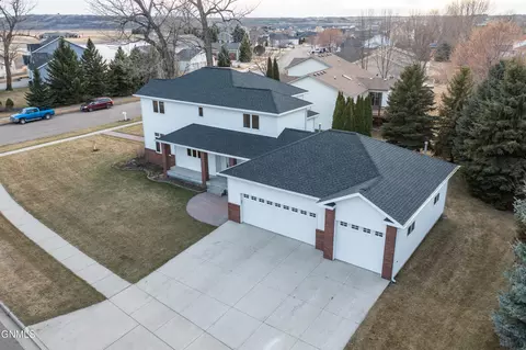View/Area - 4912 Inlet Bay Dr SE, Mandan, ND 58554 photo 8 of 8
