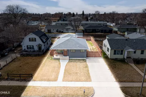 View/Area - 1525 4th Ave W, Williston, ND 58801 photo 2 of 4