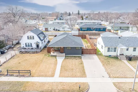 1525 4th Ave W, Williston, ND 58801