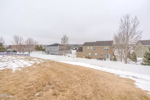 Exterior - 4810 Cornice Loop, Bismarck, ND 58503 photo 6 of 12
