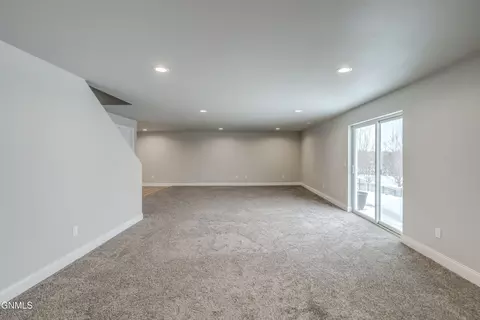 Living - 4810 Cornice Loop, Bismarck, ND 58503 photo 5 of 7
