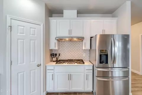 Kitchen - 4810 Cornice Loop, Bismarck, ND 58503 photo 8 of 10