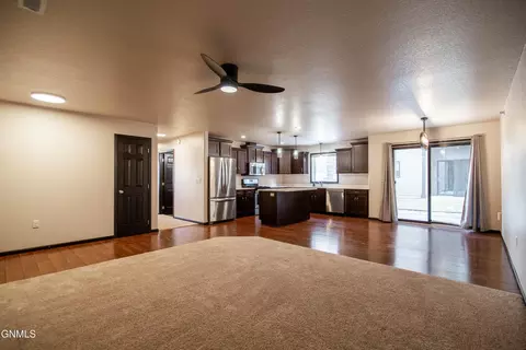 3415 Hamilton St, Bismarck, ND 58503