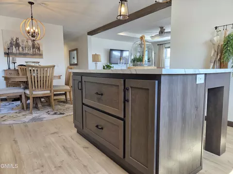 1614 Fox Dr SE, Mandan, ND 58554 photo 16