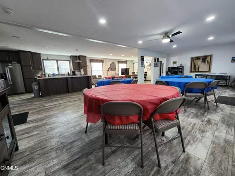 1614 Fox Dr SE, Mandan, ND 58554 photo 47