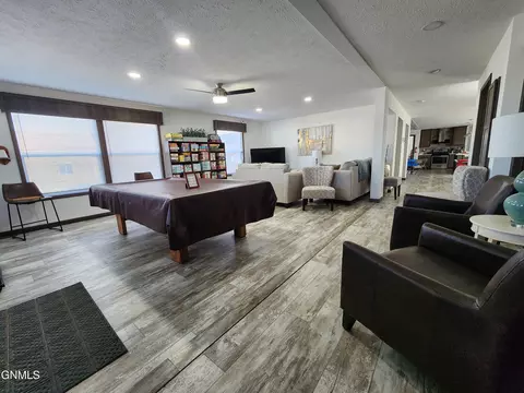 1614 Fox Dr SE, Mandan, ND 58554 photo 48