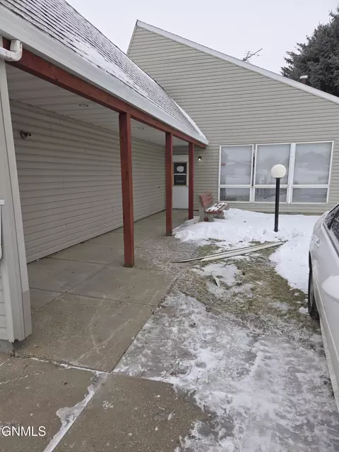 220 Church St, Flasher, ND 58535