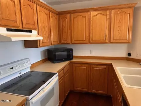 Kitchen - 1634 Mapleton Ave, Bismarck, ND 58503 photo 1 of 4