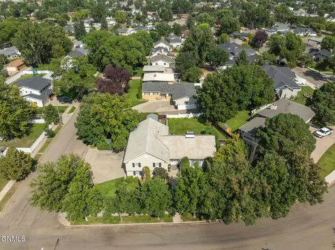 View/Area - 405 14th St E, Williston, ND 58801 photo 2 of 5