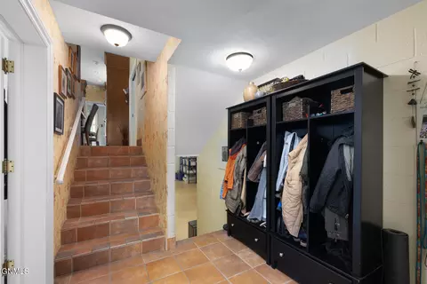 Entry Way - 405 14th St E, Williston, ND 58801 photo 4 of 4