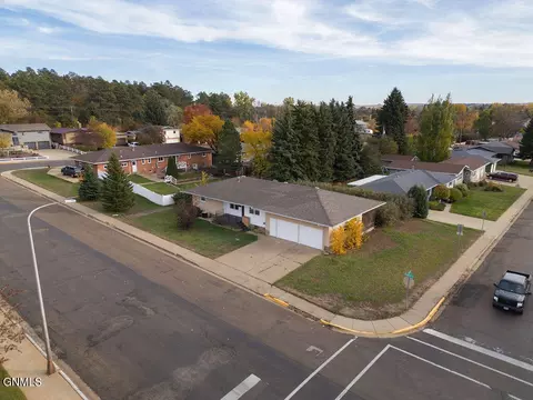 View/Area - 741 Empire Rd, Dickinson, ND 58601 photo 8 of 8