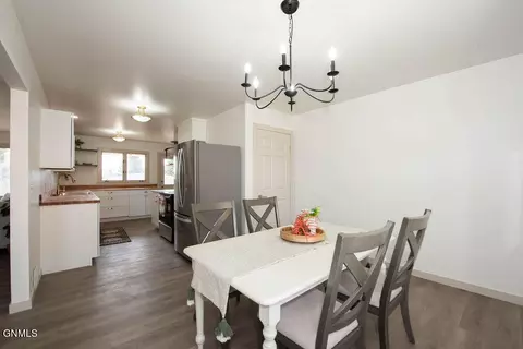 Dining - 741 Empire Rd, Dickinson, ND 58601 photo 2 of 2