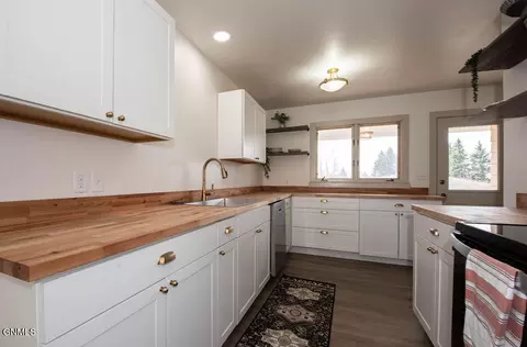 Kitchen - 741 Empire Rd, Dickinson, ND 58601 photo 2 of 5