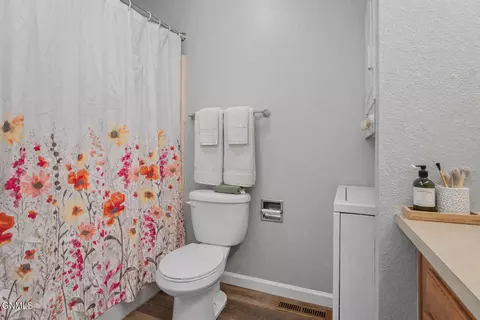 Bath - 2984 Warwick Loop, Bismarck, ND 58504 photo 1 of 2