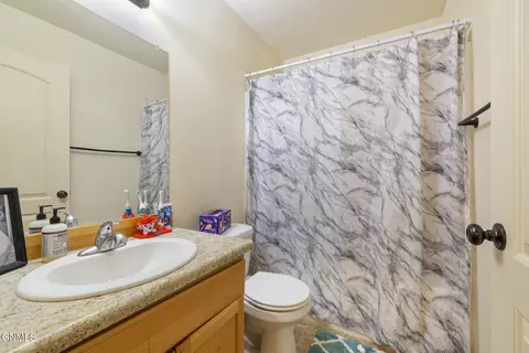 Bath - 337 Adeline Dr, Stanley, ND 58784 photo 2 of 3