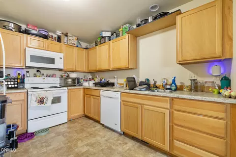 Kitchen - 337 Adeline Dr, Stanley, ND 58784 photo 2 of 2