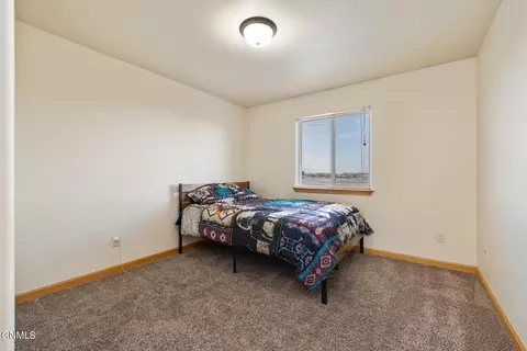 Bedroom - 816 Nighthawk Dr, Stanley, ND 58784 photo 2 of 5