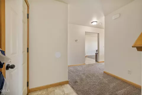 Entry Way - 816 Nighthawk Dr, Stanley, ND 58784 photo 2 of 3