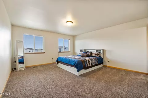 Bedroom - 816 Nighthawk Dr, Stanley, ND 58784 photo 3 of 5