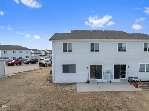 Exterior - 816 Nighthawk Dr, Stanley, ND 58784 photo 4 of 5