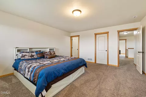 Bedroom - 816 Nighthawk Dr, Stanley, ND 58784 photo 4 of 5