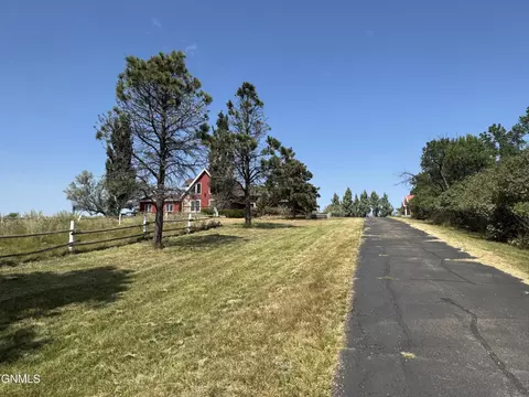 Other - 1292 8th St SW, Dickinson, ND 58601 photo 5 of 38