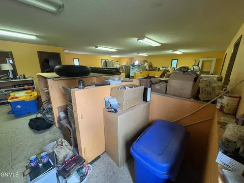 Other - 1292 8th St SW, Dickinson, ND 58601 photo 32 of 38