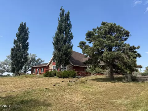 Other - 1292 8th St SW, Dickinson, ND 58601 photo 26 of 38