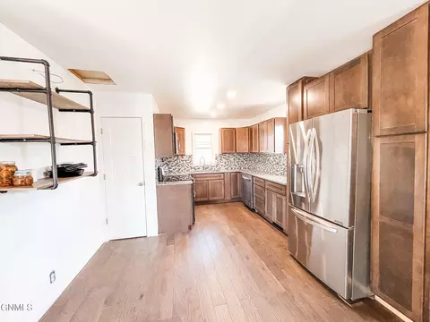 Kitchen - 706 9th Ave W, Williston, ND 58801 photo 5 of 6