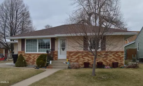 1414 1st Ave E, Williston, ND 58801