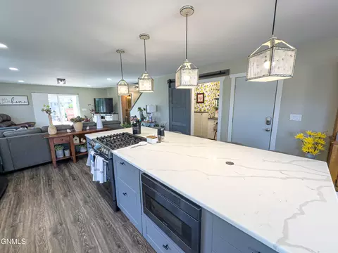 Kitchen - 1817 25th St W, Williston, ND 58801 photo 5 of 9