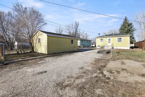 Exterior - 1716 1st Ave W, Williston, ND 58801 photo 1 of 2