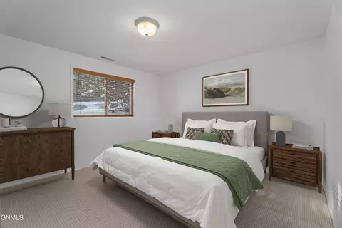 Bedroom - 321 E Calgary Ave, Bismarck, ND 58503 photo 3 of 4