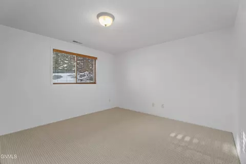 Bedroom - 321 E Calgary Ave, Bismarck, ND 58503 photo 4 of 4