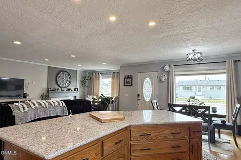 Kitchen - 1620 1st Ave W, Williston, ND 58801 photo 6 of 14