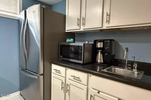 Kitchen - 1620 1st Ave W, Williston, ND 58801 photo 13 of 14
