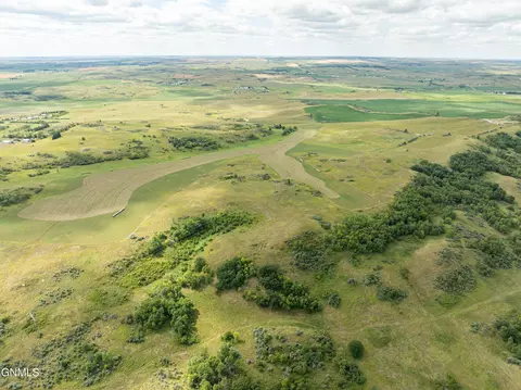 On 24th Avenue, Mandan, ND 58554