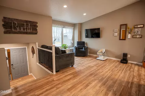 Other - 914 N 35th St, Bismarck, ND 58501 photo 2 of 16