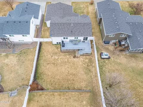 View/Area - 914 N 35th St, Bismarck, ND 58501 photo 3 of 6