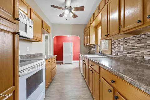 Kitchen - 1 Perkins St, Mcgregor, ND 58755 photo 1 of 2